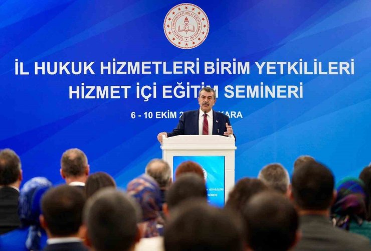 Bakan Tekin: "Hiçbir öğrencimizin geride kalmadığı bir eğitim sistemi inşa etmek için çaba gösteriyoruz"