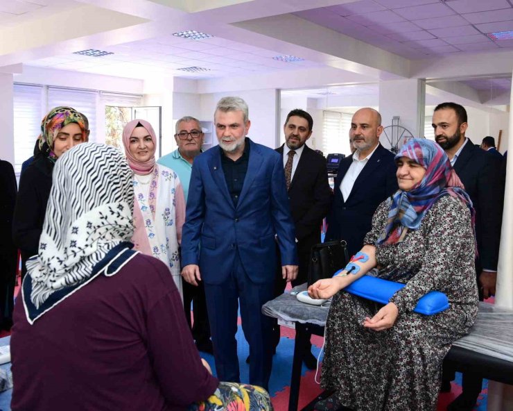 Başkan Görgel: "Yaşlılarımıza yönelik hizmetlerimizi artırarak sürdürüyoruz"