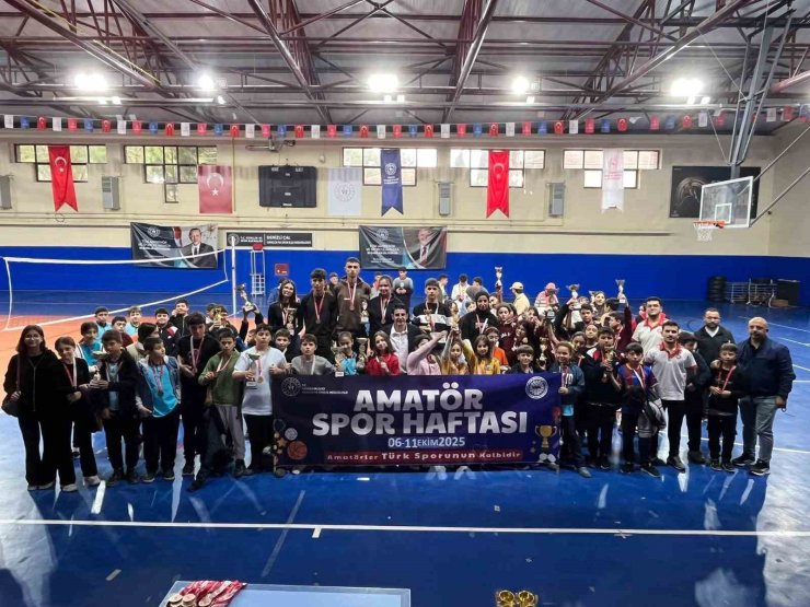 104 sporcu Amatör Spor Haftası’nda kıyasıya yarıştı