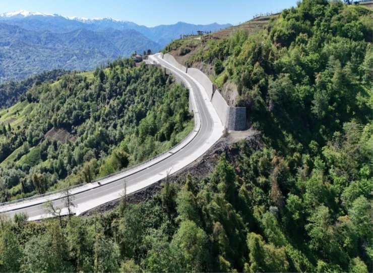 Cumhurbaşkanı Erdoğan Rize’de Isırlık Yolu’nu yarın hizmete açacak