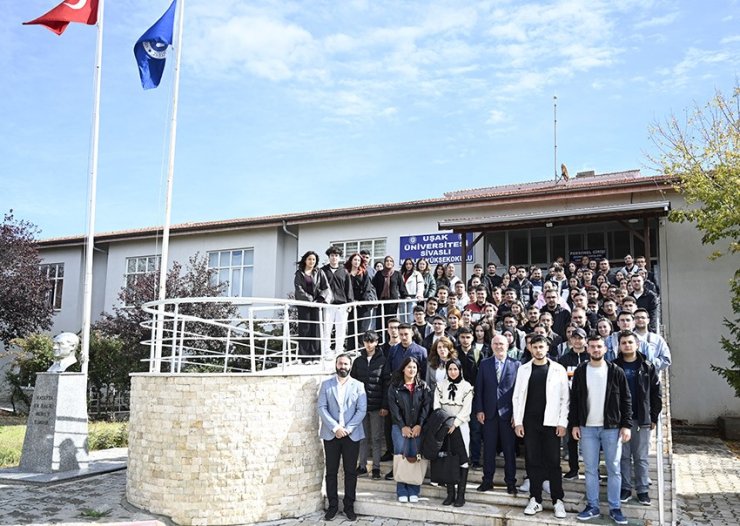 Rektör Savaş, Karahallı ve Sivaslı MYO’yu ziyaret etti