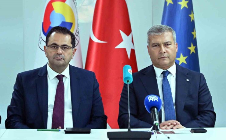 Rektör Adıgüzel, Brüksel’de Türk Dili ve Kültürü programını tanıttı