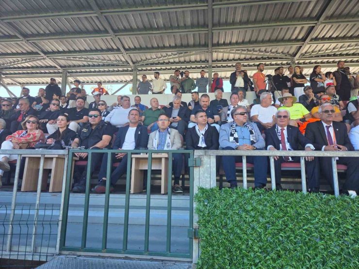 Marmaris’te dostluk kazandı