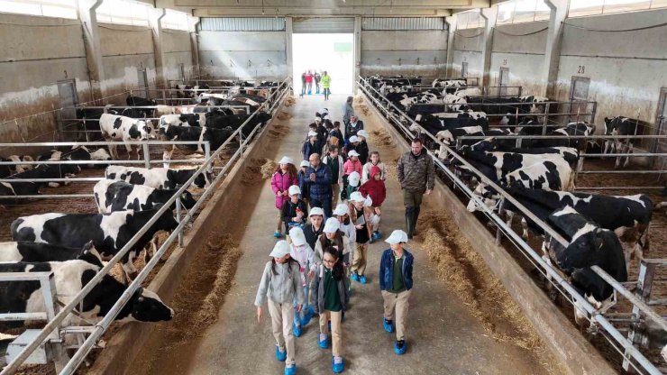 Afyonkarahisar’da ‘Lider Çocuk Tarım Kampı’ gerçekleştirildi