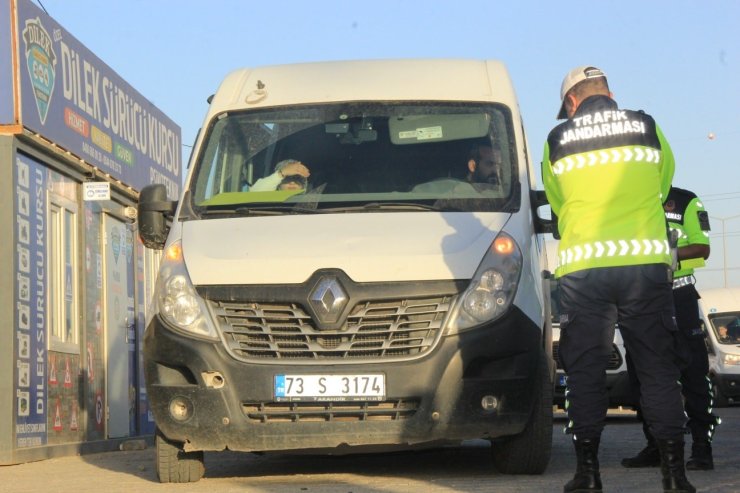 Cizre’de okul servislerine sıkı denetim