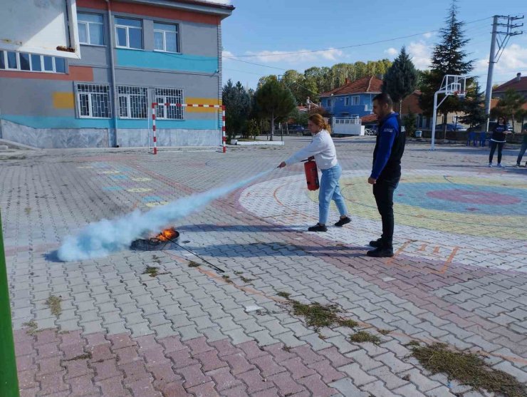 AFAD’dan okullarda yangın ve deprem tatbikatı
