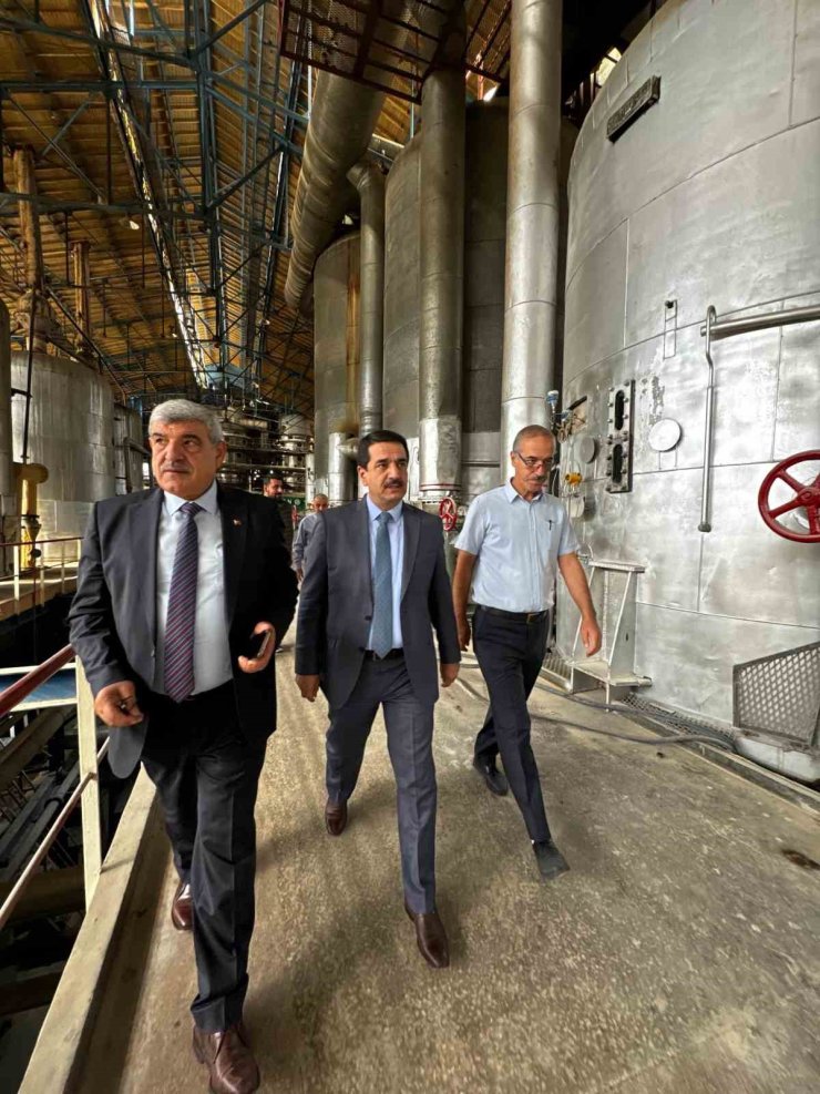 Üretim sezonu başlayan fabrikada moral ziyareti