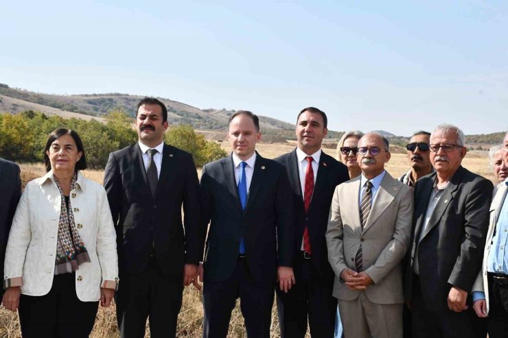 CHP Başkan Yardımcısı Yavuzyılmaz, Beylikova’da incelemelerde bulundu