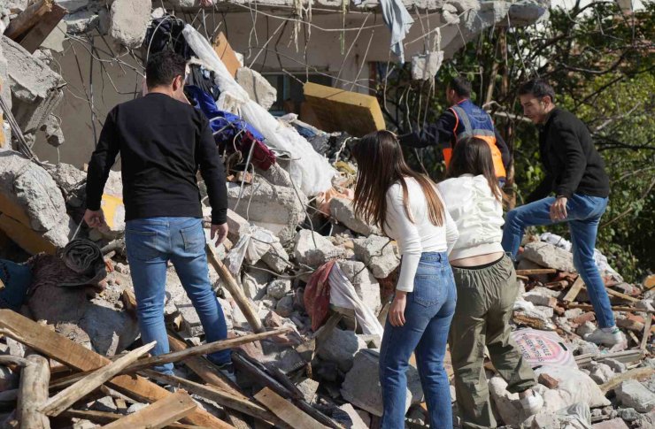 Gerçeğini aratmayan tatbikat: Rolünü o kadar benimsedi ki tatbikat bitse de sürdürdü