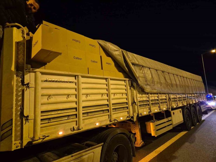 Kırşehir’de 9 milyon 800 bin adet mükerrer bandrollü makaron ele geçirildi