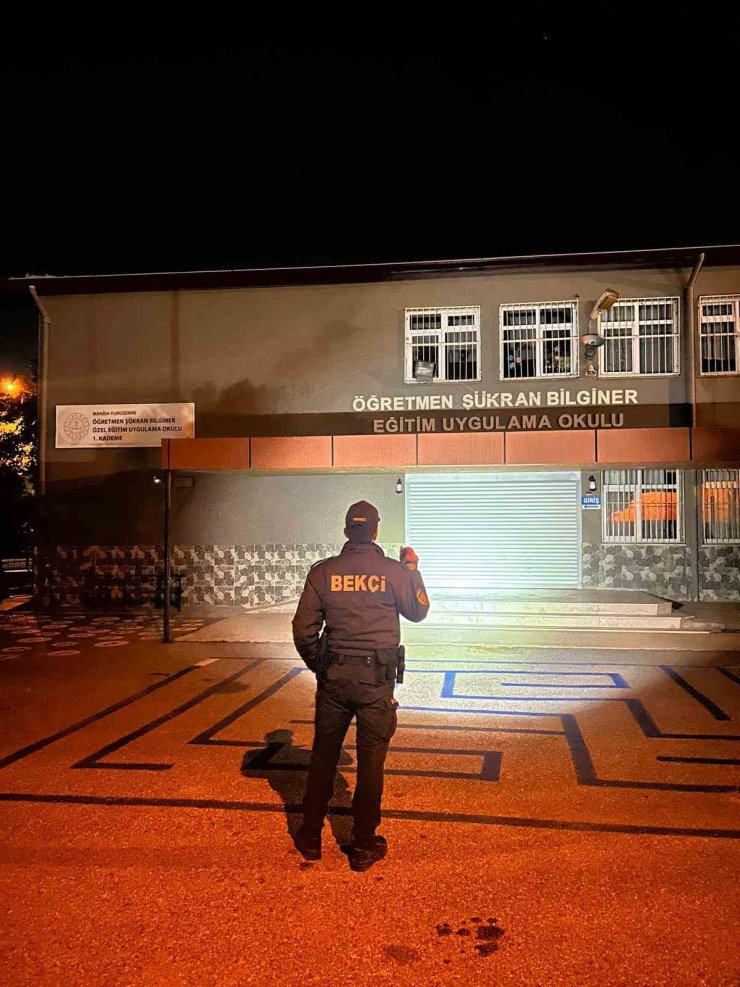 Manisa’da okul çevrelerinde gece denetimi