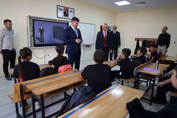 Başkan Vekili Şener: "Eğitim, geleceğimizin en önemli yatırımıdır"