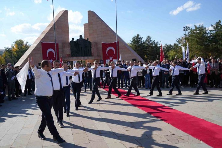 Atatürk Üniversitesi’nde akademik yıl açılış töreni heyecanı
