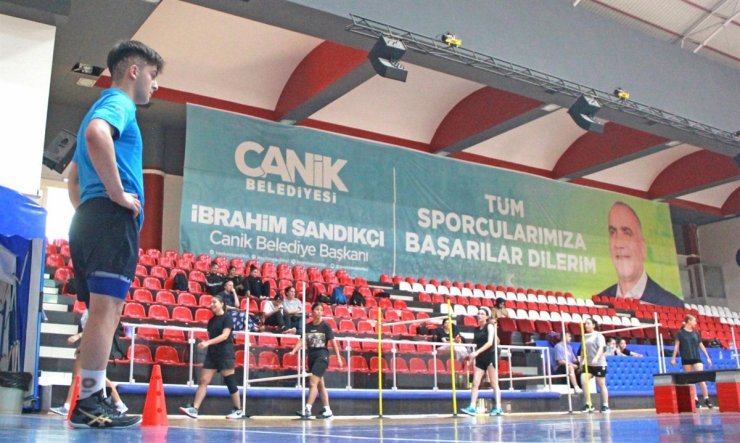 Canik Belediyesi’nden akademik sınavlara ücretsiz eğitim