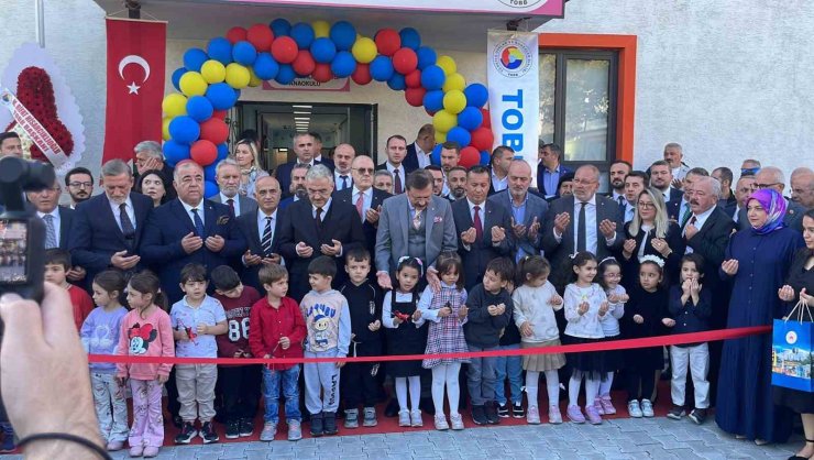 Rıfat Hisarcıklıoğlu Gemlik’te TOBB Anaokulu açılışına katıldı