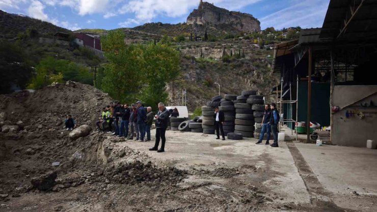 3 ton altın umudu ile kazdılar ama hayal kırıklığına uğradılar
