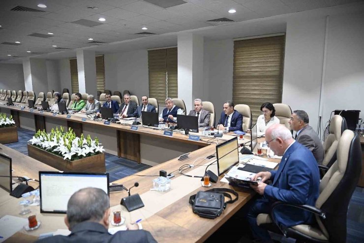 Uşak Üniversitesi Danışma Kurulu, 2025 yılının son toplantısında bir araya geldi