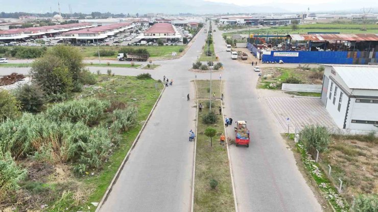 Nazilli Belediyesi’nden Organize Sanayi’de temizlik çalışması