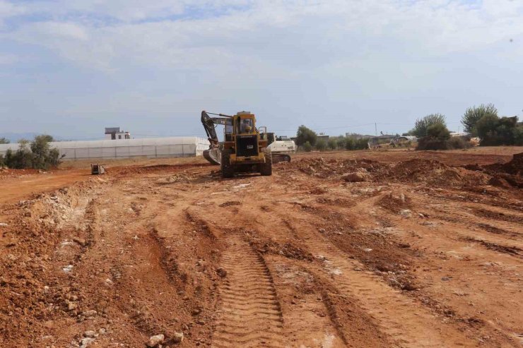 Kepez’in Zeytinlik Mahallesi’ne yeni pazar yeri geliyor