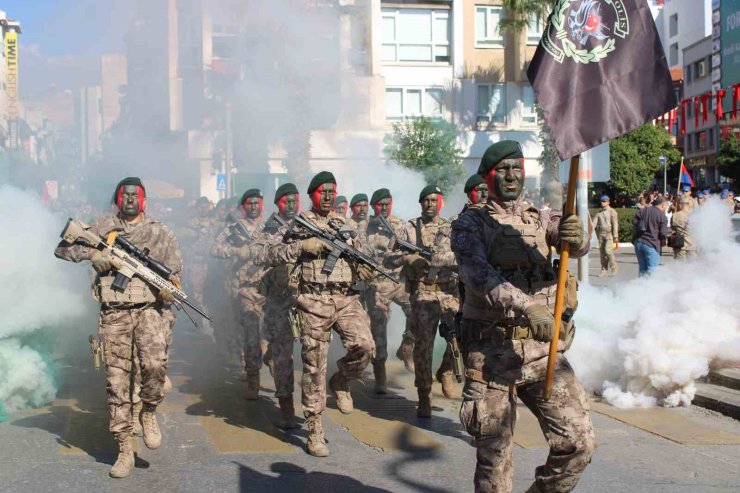 Aydın’da 29 Ekim Cumhuriyet Bayramı coşkuyla kutlandı