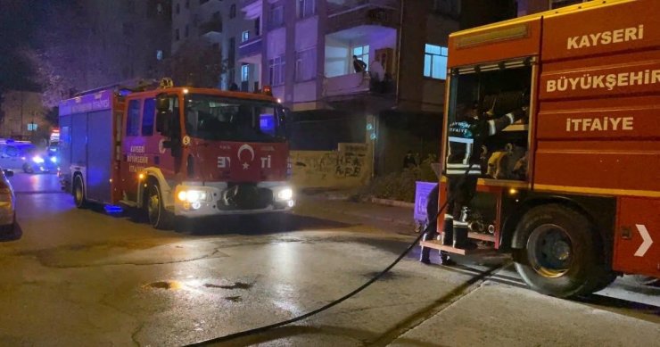Kayseri’de bodrum katında yangın: 4 çocuk dumandan etkilendi