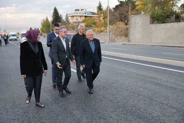 Başkan Özdoğan duyurdu: Kayseri Caddesi ve Hacılar Meydanı’nda çalışmalar tamamlandı