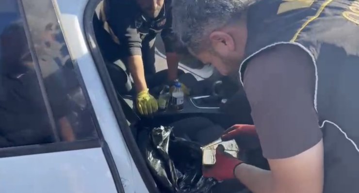 Osmaniye’de araçta ele geçirilen 7 kilo kaçak külçe altına 2 gözaltı