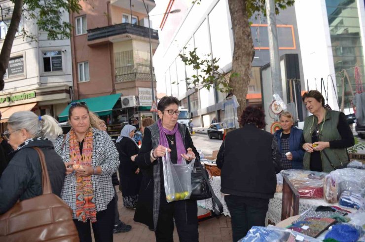El emeği göz nuru ürünleri üniversite öğrencilerinin bursu için üretiyorlar