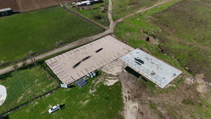 Sakarya Büyükşehir’den Geyve’de Eşme ve Bayat’a spor kompleksi