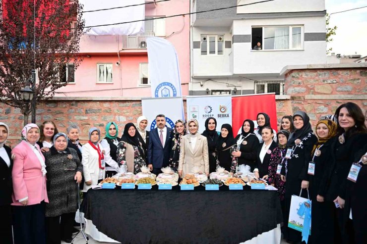 Yıldırım Sanat ve Zanaat Merkezi’ni Bakan Göktaş açtı