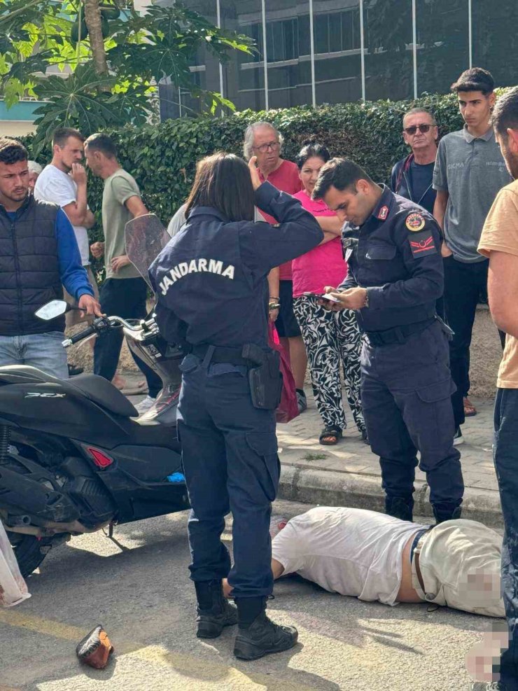 Alanya’da boşanma aşamasındaki eşini sokakta yaraladı