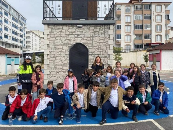 Bilecik’te güvenli gelecek için trafik dersi