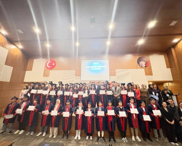 Deneyap teknoloji atölyeleri Muğla’da mezuniyet coşkusu