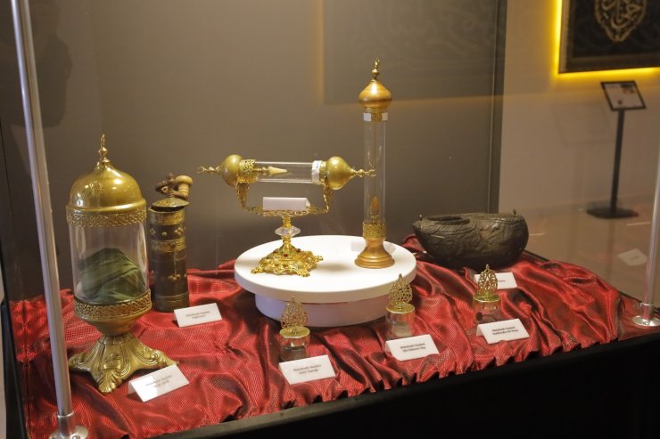 Mukaddes emanetler sergisi yoğun ilgi gördü