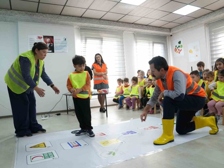 Osmangazi kreşlerinde miniklere iş güvenliği eğitimi