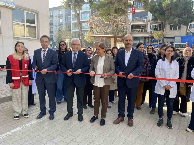 Alaşehir’de öğrenciler Gazze için tek yürek oldu