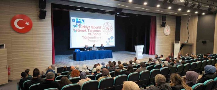 Sportif yetenek taraması öğrencileri için veli toplantısı gerçekleştirildi