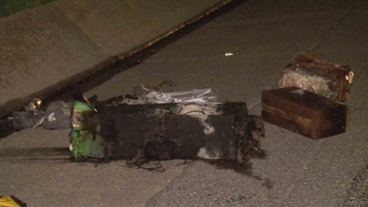 Kuzey Marmara Otoyolu’nda kamyonun lastiğinde başlayan yangın, dorseyi kullanılamaz hale getirdi