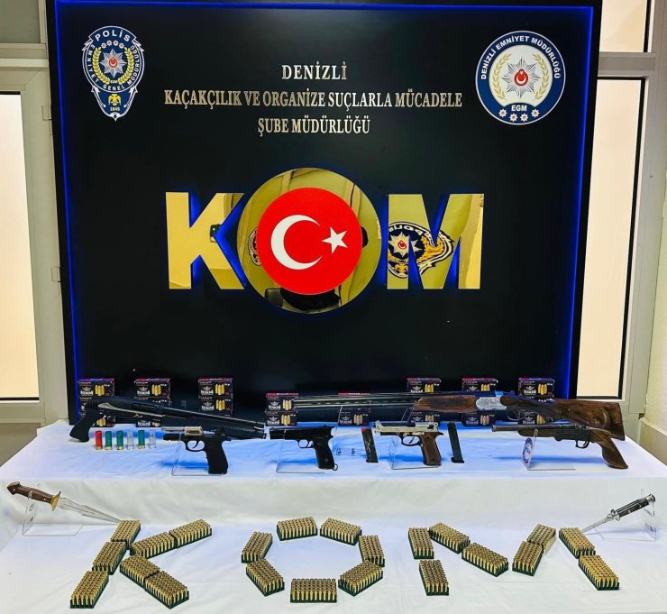 Denizli’de kaçak silah operasyonu