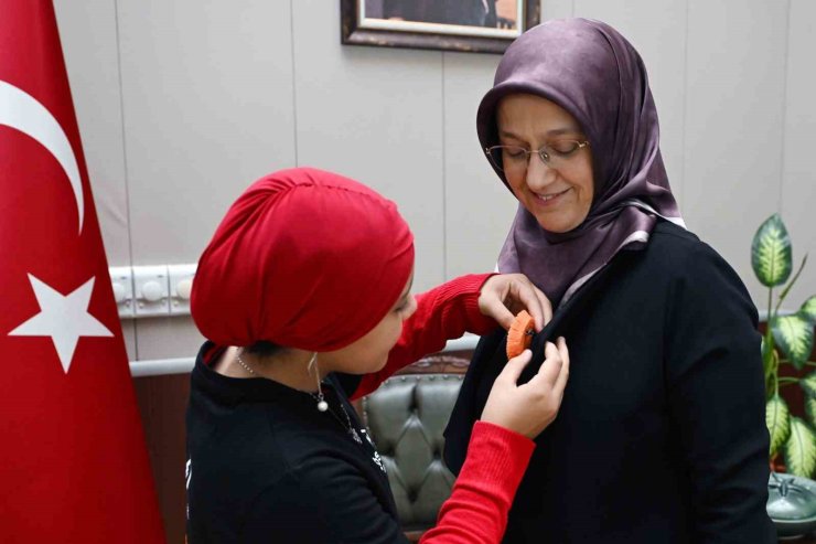 Turuncu renkle lösemiye farkındalık