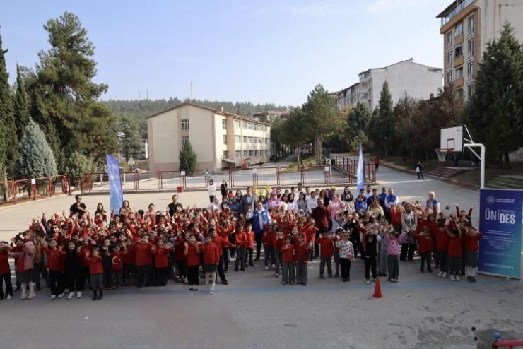 Bilecik’te Genç Gönüllüler Kütüphanesi açıldı