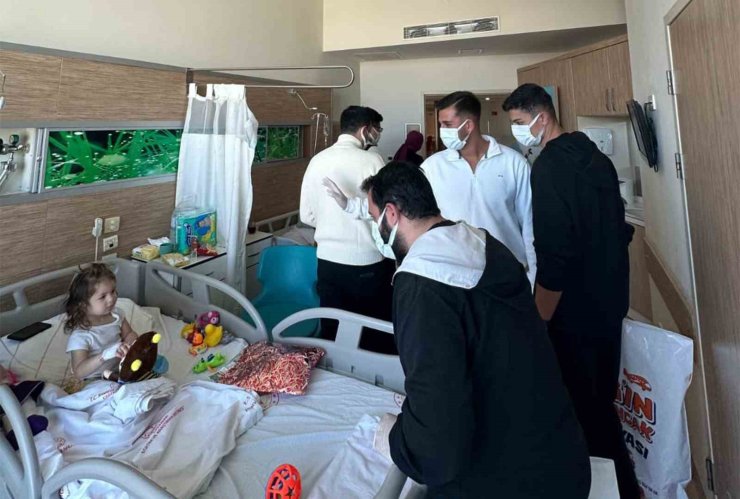 Karaman’da lösemi hastası çocuklar sevindirildi