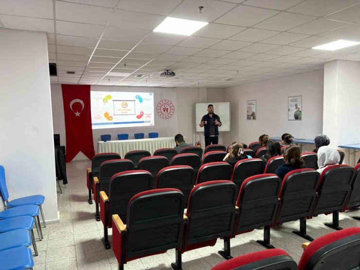 Eskişehir’de afet ve yangın farkındalık eğitimleri sürüyor
