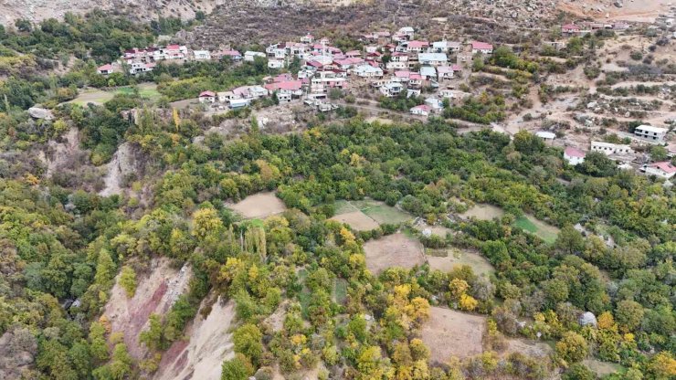 Diyarbakır’ın bu köyünde ne eksen onu biçiyorsun