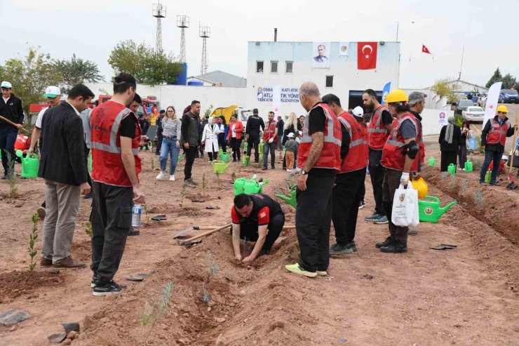 Osmaniye’de 11 Kasım Milli Ağaçlandırma Günü’nde fidanlar toprakla buluştu