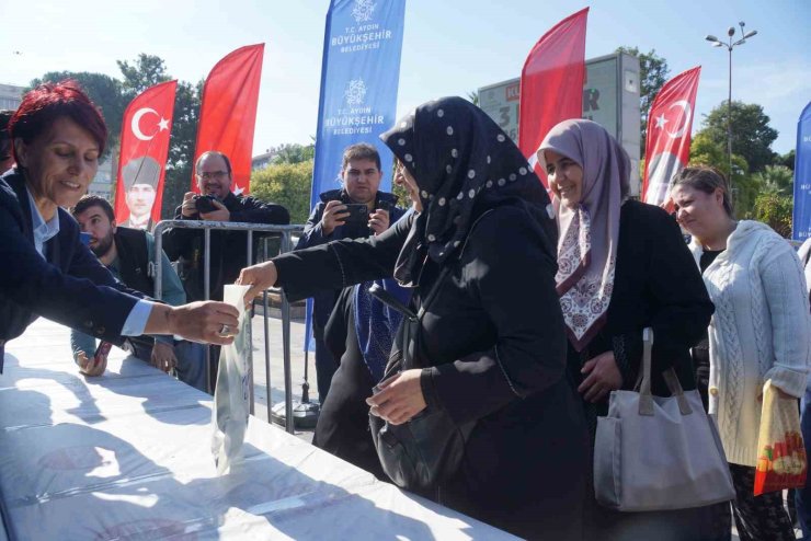 Büyükşehir’in ata tohumlarına yoğun ilgi