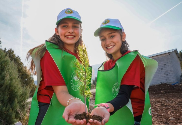 Erzincan’da 14 bin fidan toprakla buluştu