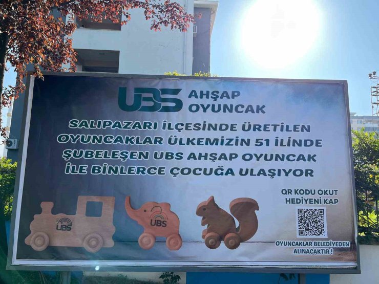 İlçede çocuklara ücretsiz QR kodla oyuncak sürprizi