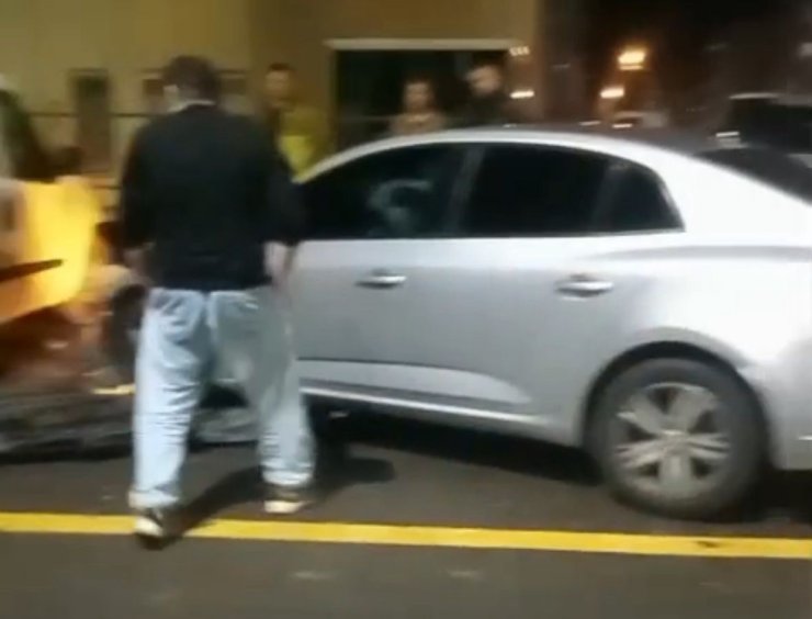 Park halindeki araçlara çarptı: Babası sinirlendi, "Kendine zarar verseydin"