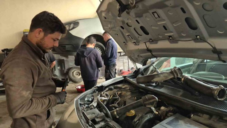 Kışlık bakımda "antifriz" tuzağı: "Kötü marka antifriz yokmuş gibi olur"